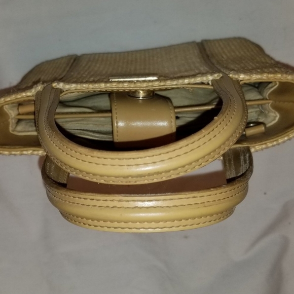 Vintage Nine West Faux Basket Weave - Small Bag - Picture 6 of 9